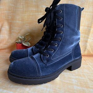 Qupid Blue Velvet Combat Boots 8.5 Lace Up